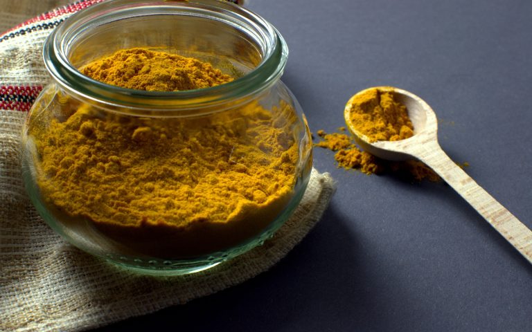 Sauce au curcuma